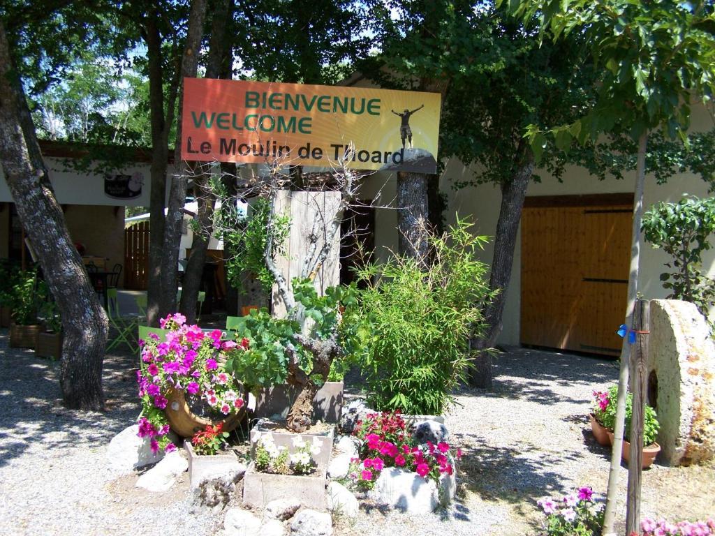 Moulin De La Roque Hotel Althen-des-Paluds Exterior photo